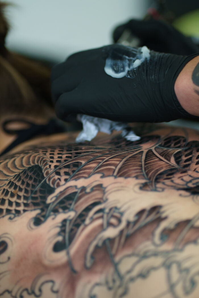 Do Tattoo Artists Tattoo Themselves?