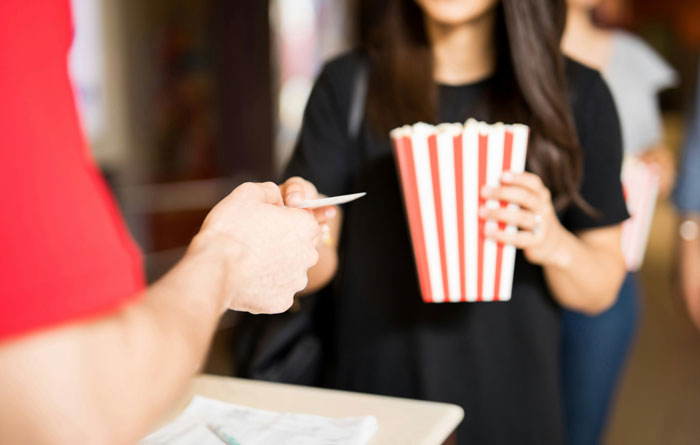 Woman Confused When BF’s Ex Starts Being Difficult, Meets Her And Finds Out She Is Not The Problem