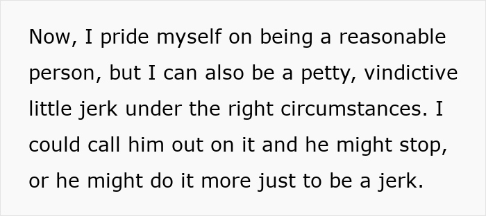 Lazy Man Throws Dog's Chew Bones Onto Neighbor's Lawn, Gets A Yard Full Of Them After Petty Revenge