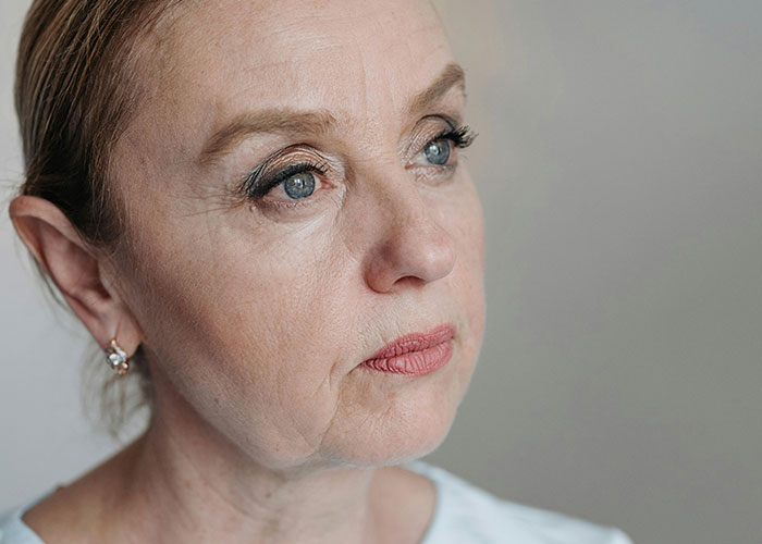 MIL Demands Free Painting From Woman She Constantly Made Fun Of: "It's Not A Serious Job" MIL Demands Free Painting From Woman She Constantly Made Fun Of: "It's Not A Serious Job"