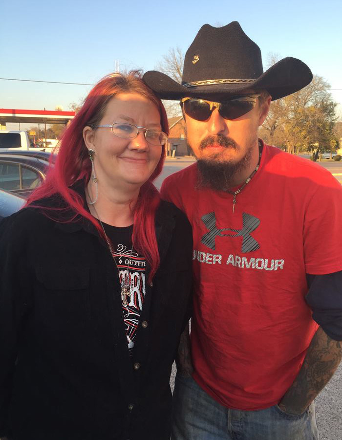 Menina de 13 anos desaparece da tenda da família na zona rural do Maine - agora seu pai emite um aviso perturbador