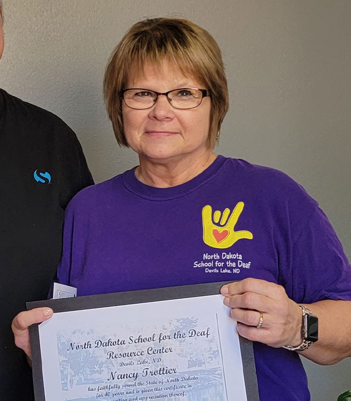 Professor, 65 anos, que passou a vida ajudando crianças com deficiência escondeu um segredo terrível