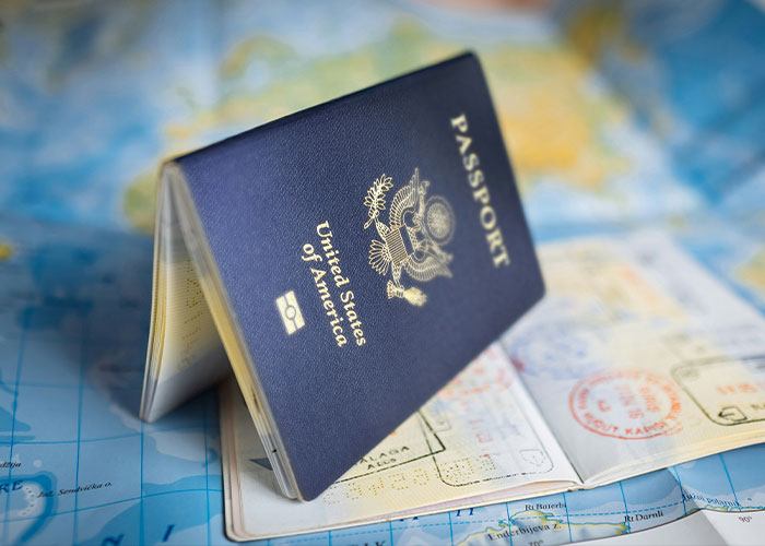 Nova lei que fornece cidadania canadense por apenas US$ 55 divide a Internet