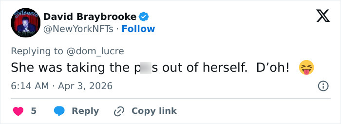 Screenshot of a tweet by David Braybrooke trolling a Broadway star after complaining about not being recognized on a plane.