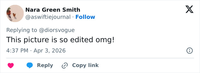 "Something Is Off Here": People Notice Bizarre Details In Photo Of Selena Gomez And Influencer