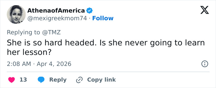 Screenshot of a Twitter reply about Blake Lively&rsquo;s scathing lawsuit statement sparking fan frenzy and strong opinions.