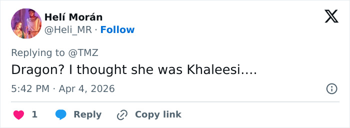 Screenshot of a Twitter reply about Blake Lively&rsquo;s scandal, mentioning dragon and Khaleesi in a fan discussion.