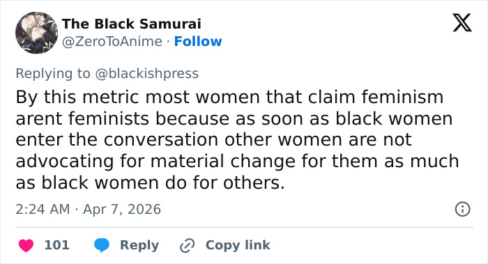 Internet destrói Zendaya após seu antigo comentário sobre ser feminista ressurgir