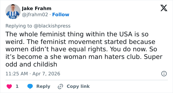 Internet destrói Zendaya após seu antigo comentário sobre ser feminista ressurgir