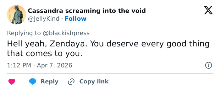 Internet destrói Zendaya após seu antigo comentário sobre ser feminista ressurgir