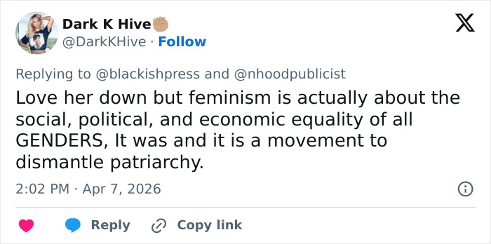 Internet destrói Zendaya após seu antigo comentário sobre ser feminista ressurgir