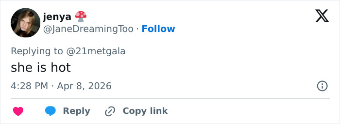 "Alguém em Hollywood ainda tem gordura bucal?" O novo visual de Olivia Wilde desperta preocupações "Alguém em Hollywood ainda tem gordura bucal?" O novo visual de Olivia Wilde desperta preocupações