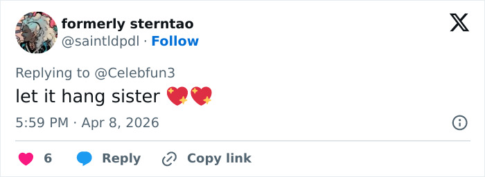 Tweet reply on social media about Lana Condorâs bold choice sparking body shaming debate at award show red carpet. Tweet reply on social media about Lana Condorâs bold choice sparking body shaming debate at award show red carpet.