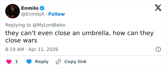 "Not A Presidential Skill": Why Presidents Struggle With Closing Umbrellas "Not A Presidential Skill": Why Presidents Struggle With Closing Umbrellas