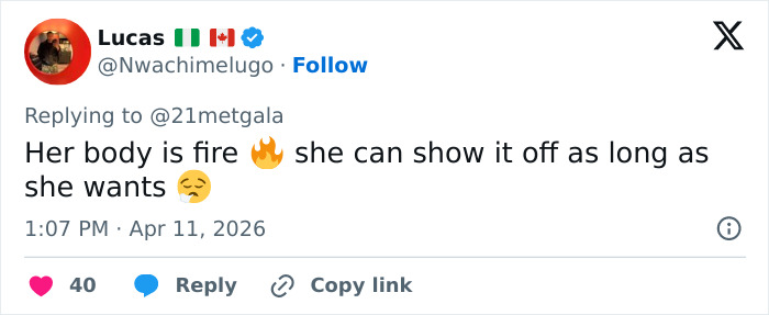 Tweet praising Teyana Taylor's Coachella abs, highlighting her fit physique and fan reactions on social media.