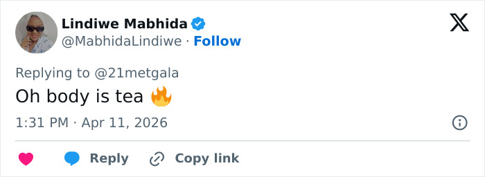 Tweet by Lindiwe Mabhida replying to 21metgala with comment on Teyana Taylor's Coachella abs and body fitness craze.