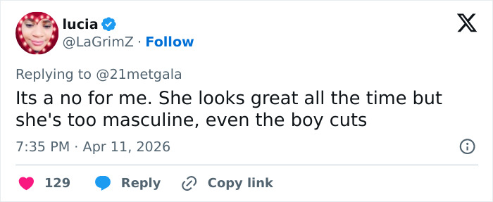 Teyana Taylor showing off her toned abs at Coachella, sparking excitement among fans online.