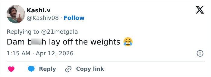 Twitter user reacting with laughter emoji and comment about someone laying off weights, posted April 12, 2026.