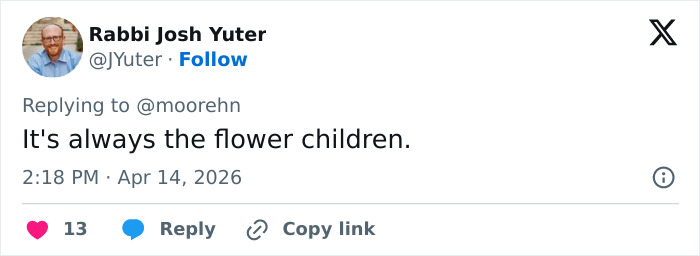 Handsome New York Botanical Garden scientist pictured wearing glasses and blue shirt responding to online comments. Handsome New York Botanical Garden scientist pictured wearing glasses and blue shirt responding to online comments.