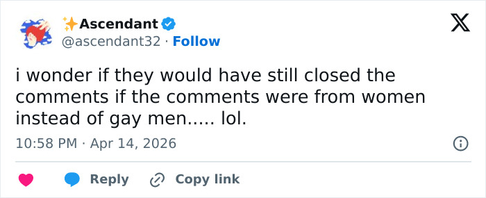 Tweet discussing the New York Botanical Garden scientist and the decision to close comments due to fan behavior. Tweet discussing the New York Botanical Garden scientist and the decision to close comments due to fan behavior.