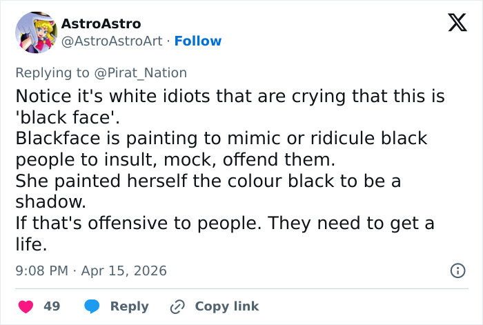 Tweet discussing esports host's response to trolls over her revealing outfit and call for more coverage. Tweet discussing esports host's response to trolls over her revealing outfit and call for more coverage.