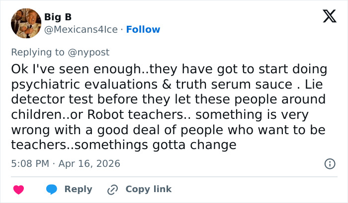 Professor da quinta série acusado de 25 crimes horríveis em caso perturbador