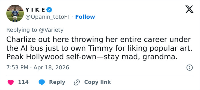 Tweet critica o comentário áspero de Charlize Theron sobre o comentário do balé de Timothee Chalamet, gerando divisão na Internet.