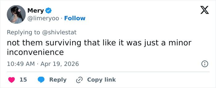 "O leite estragou": O novo visual do tapete vermelho de Adam Levine deixa os fãs atordoados