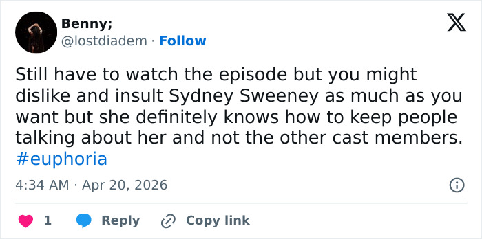 Tweet mentioning backlash over Sydney Sweeney's portrayal in Euphoria season 3, sparking discussion among fans.