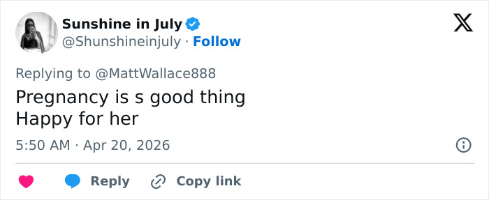 A recente aparição e comportamento de Taylor Swift estimulam rumores de gravidez