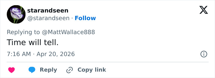 A recente aparição e comportamento de Taylor Swift estimulam rumores de gravidez