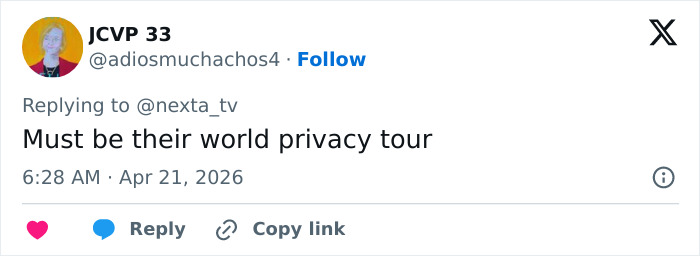 Meghan Markle e Príncipe Harry ofuscados durante visita à praia de Bondi depois 