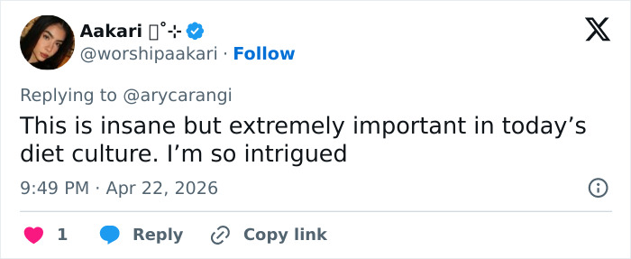 A tweet from Aakari expressing intrigue about the horror movie condemning the Thinner Than Ever movement.