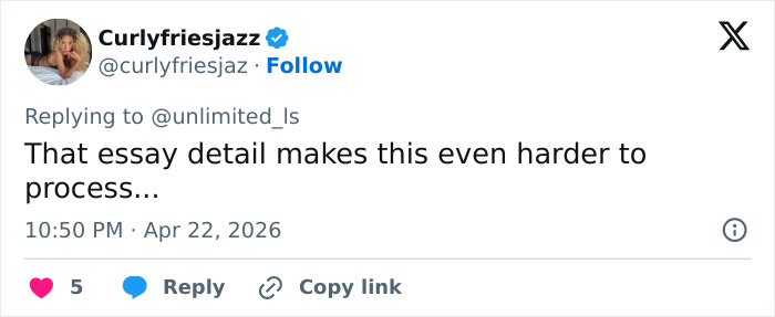 'Pai do ano' encerra a vida do filho de 11 anos no banheiro do aeroporto e depois se volta contra si mesmo