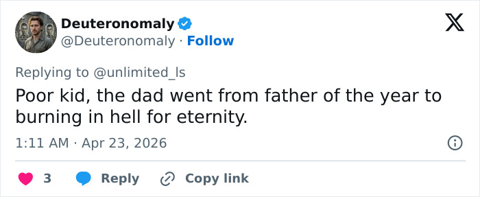 'Pai do ano' encerra a vida do filho de 11 anos no banheiro do aeroporto e depois se volta contra si mesmo