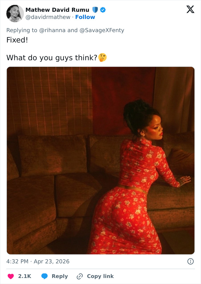 "Não é empoderamento, apenas marketing desesperado": Fotos de lingerie atrevida de Rihanna brutalmente arrastadas online