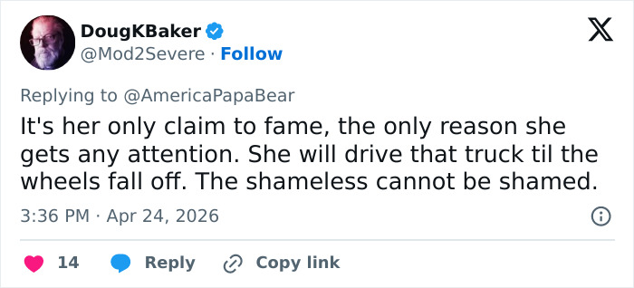 Monica Lewinsky conta uma piada inesperada sobre o caso de Bill Clinton e fica estranho rapidamente
