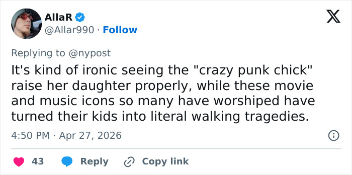 Pink Under Fire Over 14YO Daughter Willow's "Inappropriate" Red Carpet Look