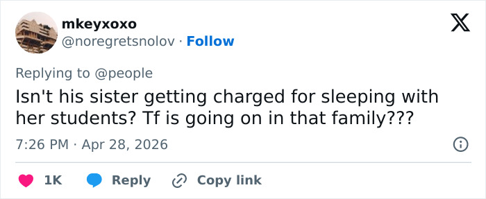 Mãe do influenciador Noah Beck é colocada em licença pelo distrito escolar após vídeo inapropriado com o filho ressurgir