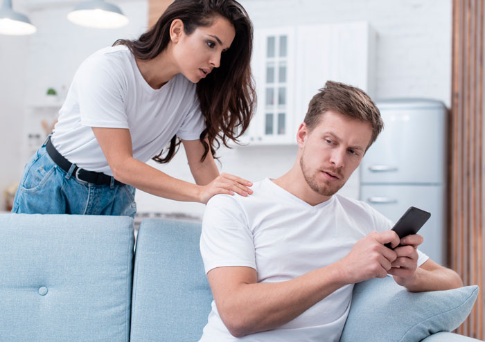 Woman Confused When BF’s Ex Starts Being Difficult, Meets Her And Finds Out She Is Not The Problem