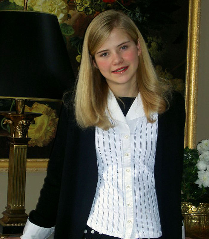 Elizabeth Smart surpreende com a transformação do fisiculturista em uma foto de competição de cair o queixo