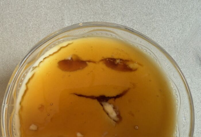 33 Times People Spotted Hidden Faces In Everyday Objects And Had To Share Them (New Pics)