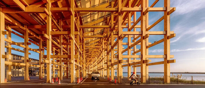 “The Golden Timber Structure” By Witsawarut Kekina