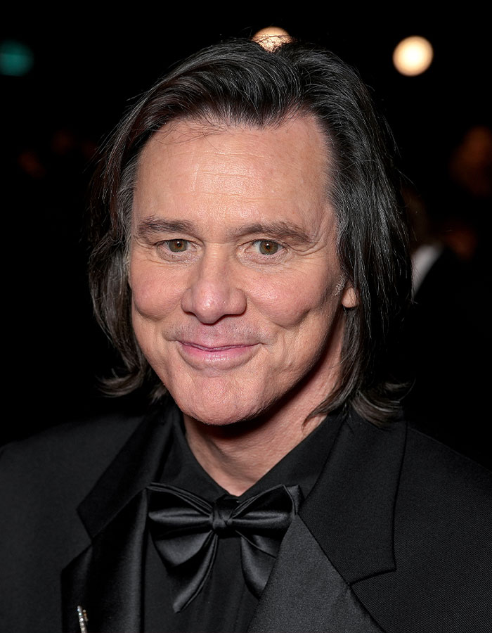 A ex-Jenny McCarthy de Jim Carrey lança uma bomba sobre o que todos perderam após sua mudança de aparência