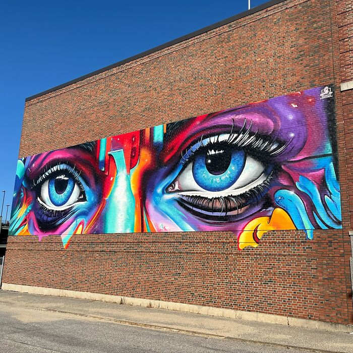 50 Vibrant Murals By ‘The Color Wizard’ That Brighten Walls Across New England