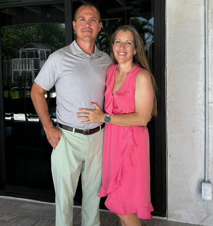 Bombeiro e esposa culpam a religião pela maneira perturbadora como mantiveram a filha por anos