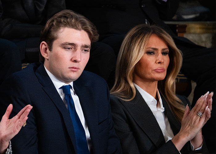 A resposta de Melania Trump ao vazamento de Barron obtém contexto renovado de pessoas de dentro de Mar-a-Lago