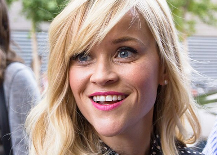 43 Beloved Celebrities That Are Not That Nice In Real Life, According To People Who Met Them