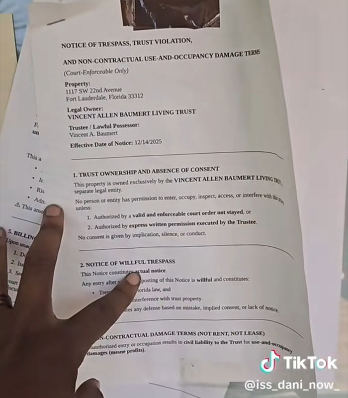 "Some Jeffrey Epstein Stuff": Florida Couple Books An Airbnb, Ends Up Needing Police Help To Escape