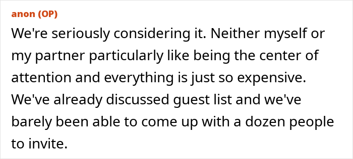 Text post from forum user discussing worries about sister sabotaging wedding and considering uninviting her due to past incident.